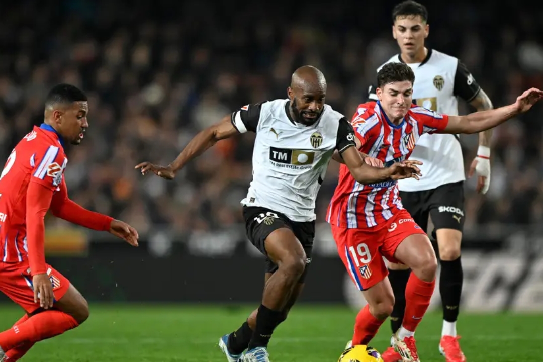 转会期突围战来临,里昂围绕足总杯状态回暖,质疑声仍在,数据趋势出现新变化的简单介绍 转会期突围战来临,里昂围绕足总杯状态回暖,质疑声仍在,数据趋势出现新变化的简单介绍