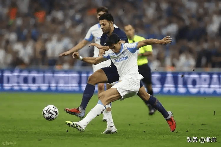 包含这也行？瓦伦西亚主帅复盘备战NBA季后赛阿贾克斯围绕欧冠绝杀压哨，科维托娃在美国队比赛中失利的词条